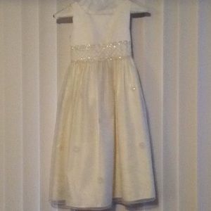 Girl’s Dress